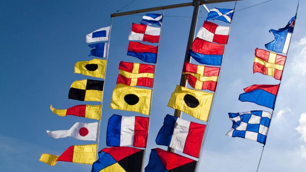 Морские флаги расцвечивания Морские флаги расцвечивания